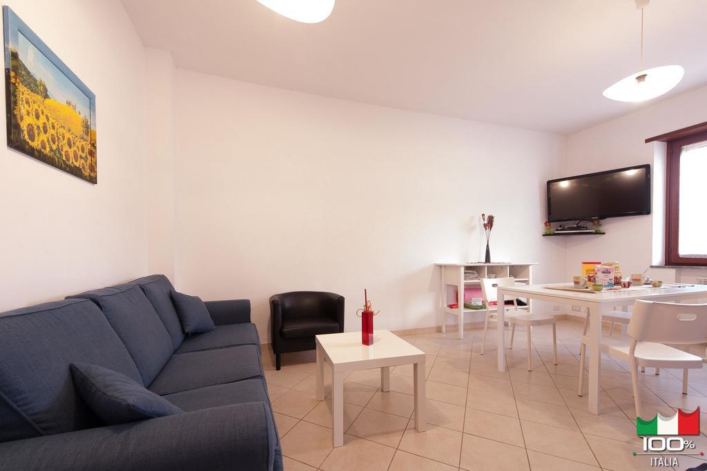 Livingapple Beach Minturno Exteriör bild